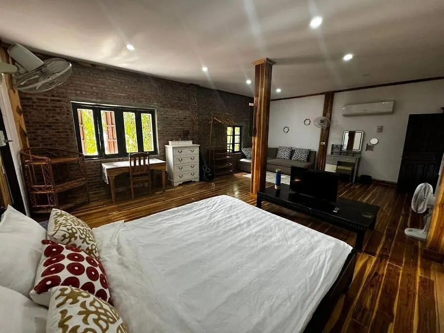 A Family House In Luang Prabang Vila Laos